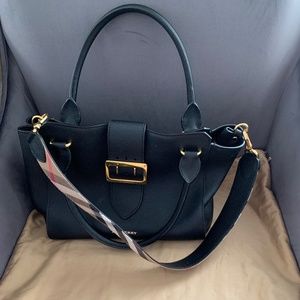 Burberry Black purse